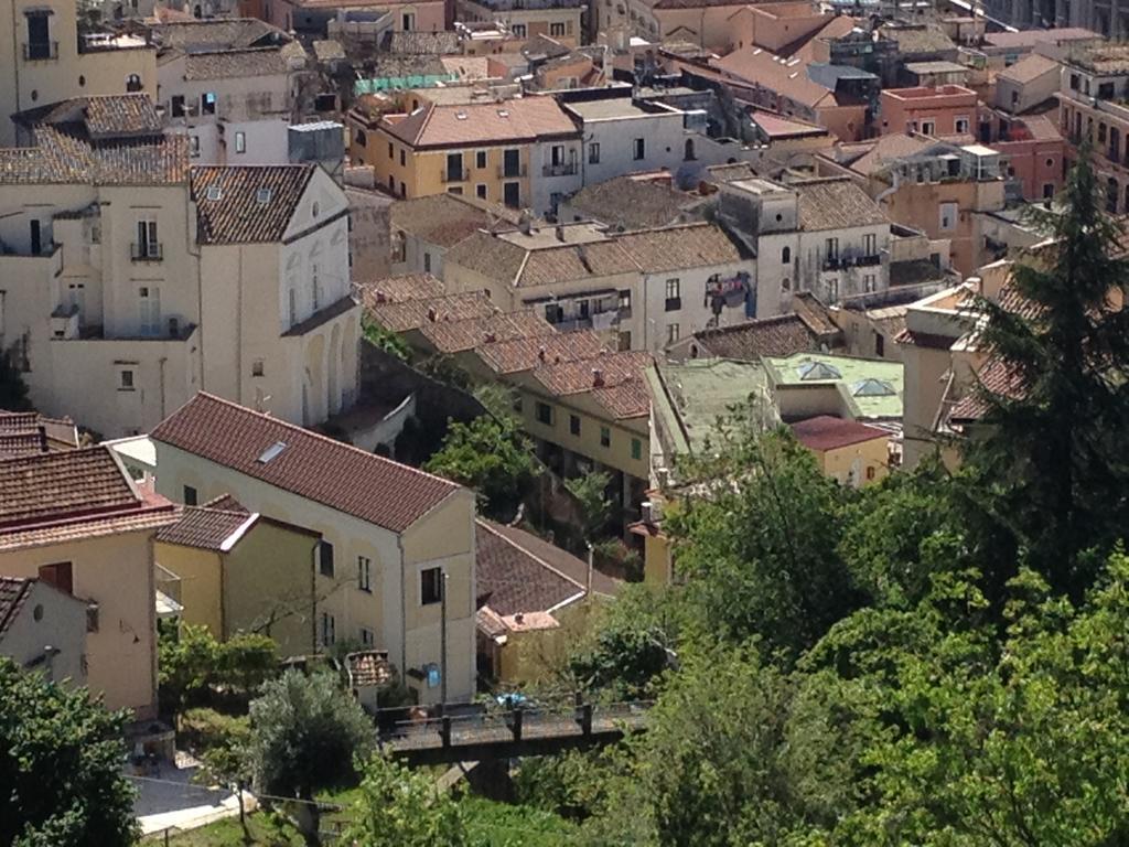 Fronte Al Porto