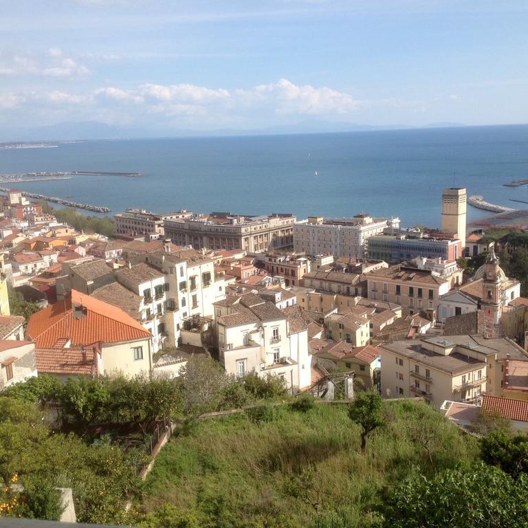 Fronte Al Porto * Salerno