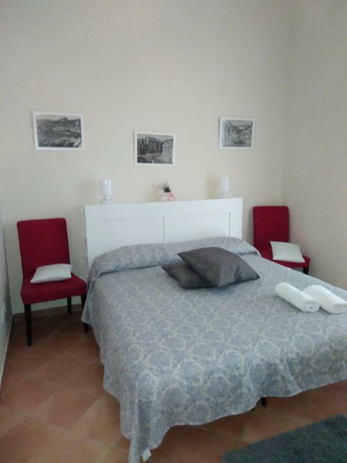 Fronte Al Porto Salerno
